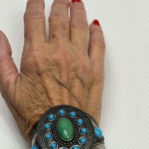 Faux Turquoise Stones Cuff Bracelet with Viking Theme - Picture 10 of 11